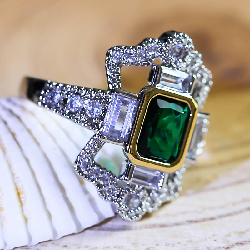 Elegant Green Emeral Ring
